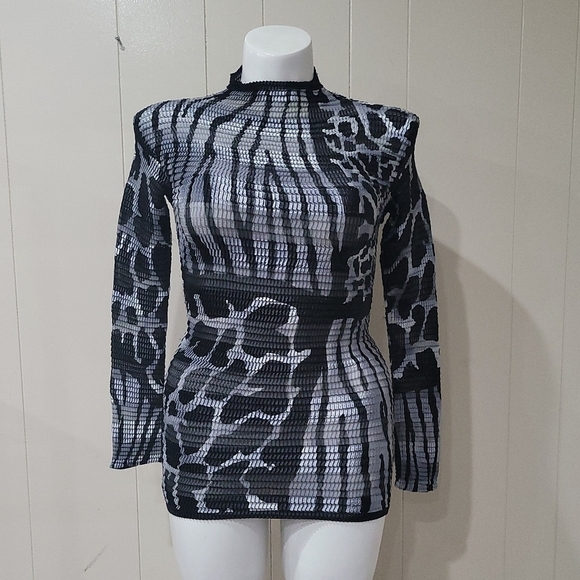 Amber Dawn Tops - Vintage Amber Animal Print Mock Neck Top Long Sleeve Blouse One Size
